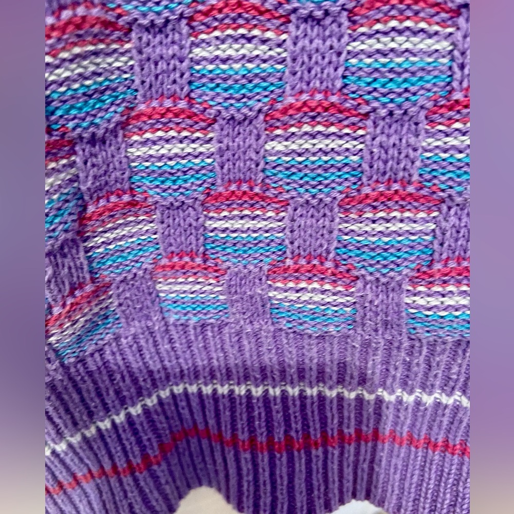 Vintage Colours by Alexander Julian 1980s
100 Percent Cotton Colorful Sweater - Picture 8 of 8